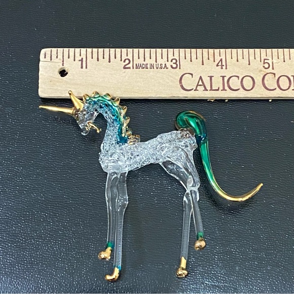 Vintage Delicate Spun Glass Unicorn Collectible Art Glass Figurine - Picture 13 of 16